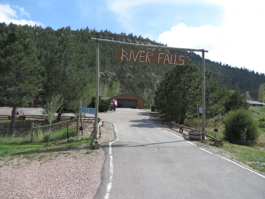 River Falls Lodging -Black Hills, South Dakota ฮ็อตสปริงส์ ภายนอก รูปภาพ