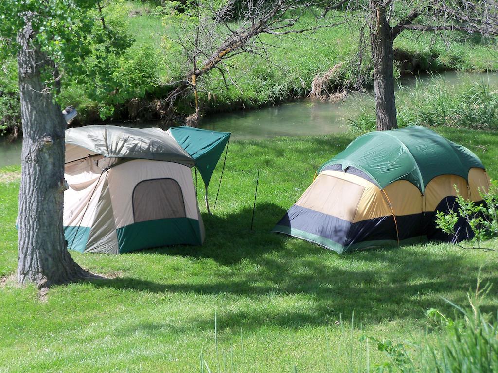 River Falls Lodging -Black Hills, South Dakota ฮ็อตสปริงส์ ภายนอก รูปภาพ